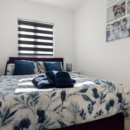 Апартаменты Star London Vivian Avenue 2-Bed Haven The Hyde Экстерьер фото